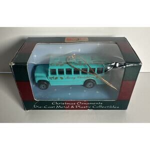 Maisto Christmas Ornament School Bus #61500